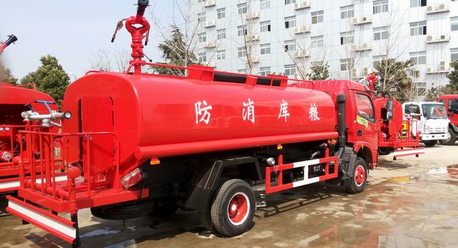 �|�L(f��ng)�����������ˮ܇(ch��)��6-8T��һ܇(ch��)������������������܇(ch��)��ͬ�r(sh��)���ھG����ˮ܇(ch��)����һ��๦��������܇(ch��)������܇(ch��)���ܣ�ԓ܇(ch��)���b�˺���ʽ������������������1.0 Mpa���ڰl(f��)�����(z��i)�r(sh��)����(d��ng)�����ã��P(gu��n)�]��ˮ�����y�T(m��n)�����������ڣ�����_(d��)45��������������������������h(yu��n)�����ɜ����