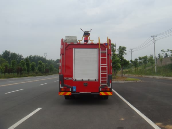 重汽6噸泡沫消防車(chē)(國(guó)五)|豪沃泡沫消防車(chē)|小型泡沫消防車(chē)價(jià)格廠家直銷(xiāo)15271311188