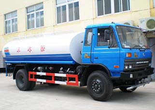 東風(fēng)153國三灑水車