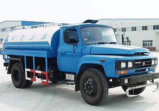 東風(fēng)尖頭灑水車(歐2)